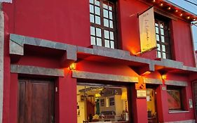 La Colorada Hostal